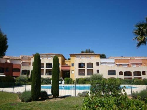 Superb 3-bedroom apartment - 85 m2 - 6 beds - 2 Pools - Tennis - B&B Cavalaire-sur-Mer
