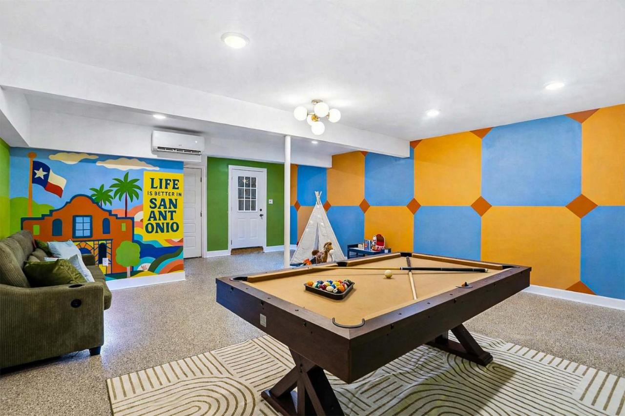 The Lone Star Luxe - Pool - Hot Tub - Sport Court - B&B San Antonio