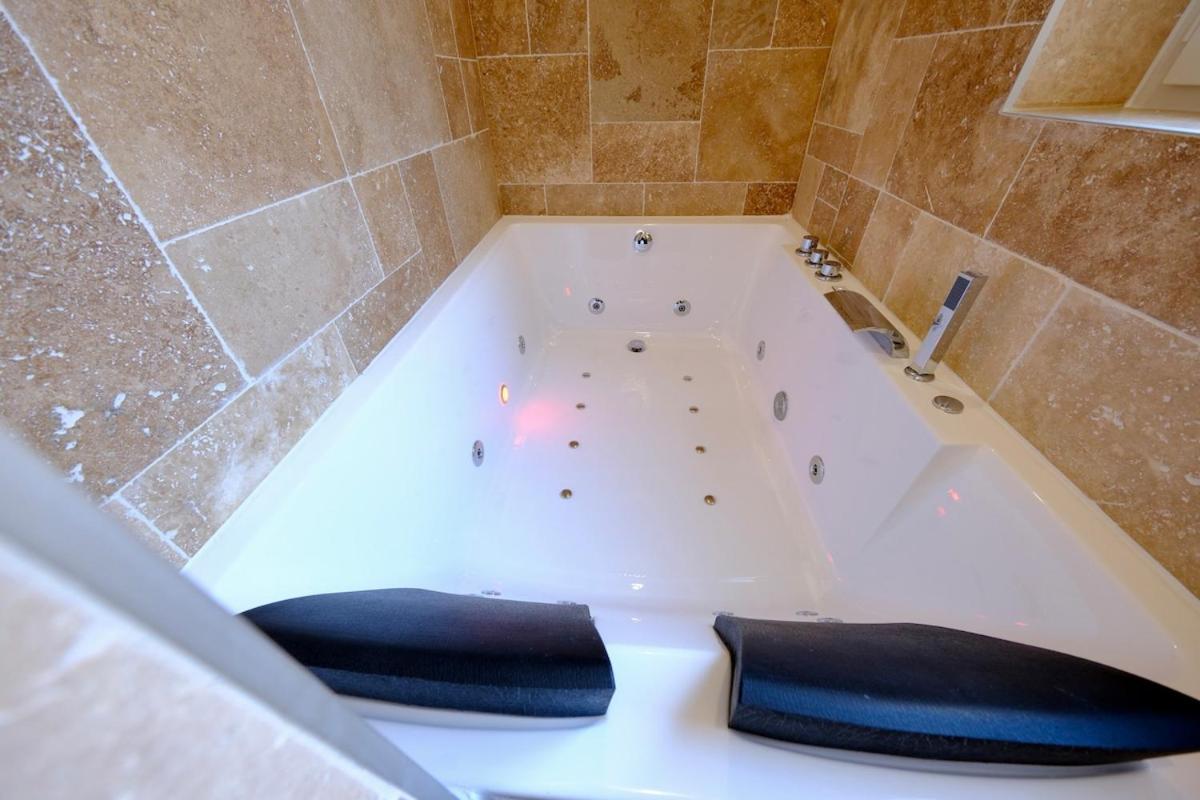 Rouen - Bienvenue chez Perlane et Yoann - Balnéo - B&B Rouen