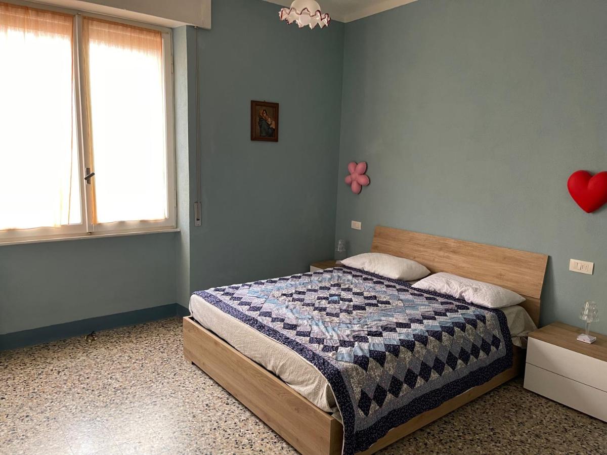 Delfino Cosy Apartment With AC Near best bea... - B&B Monterosso al Mare