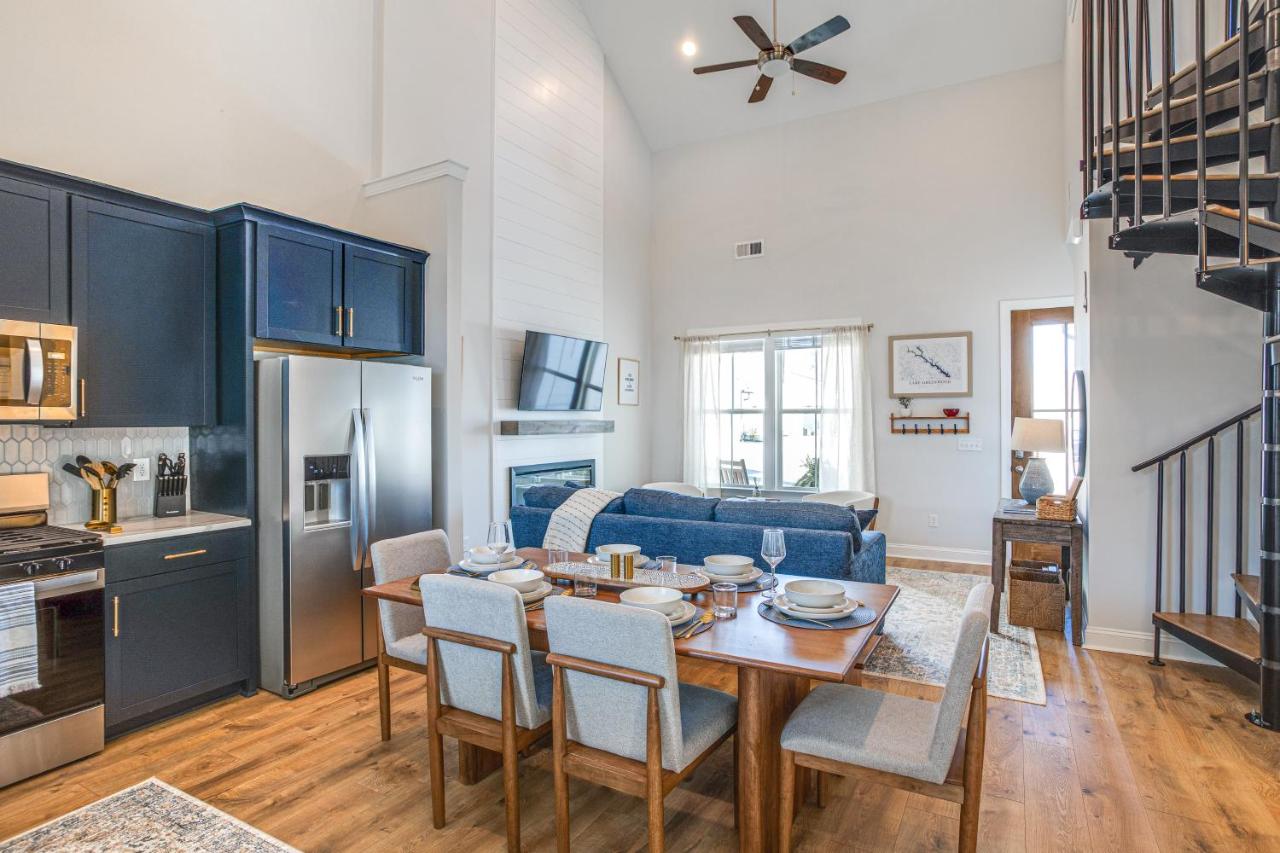 The Hideaway at Lake Greenwood | Marina Access - B&B Greenwood