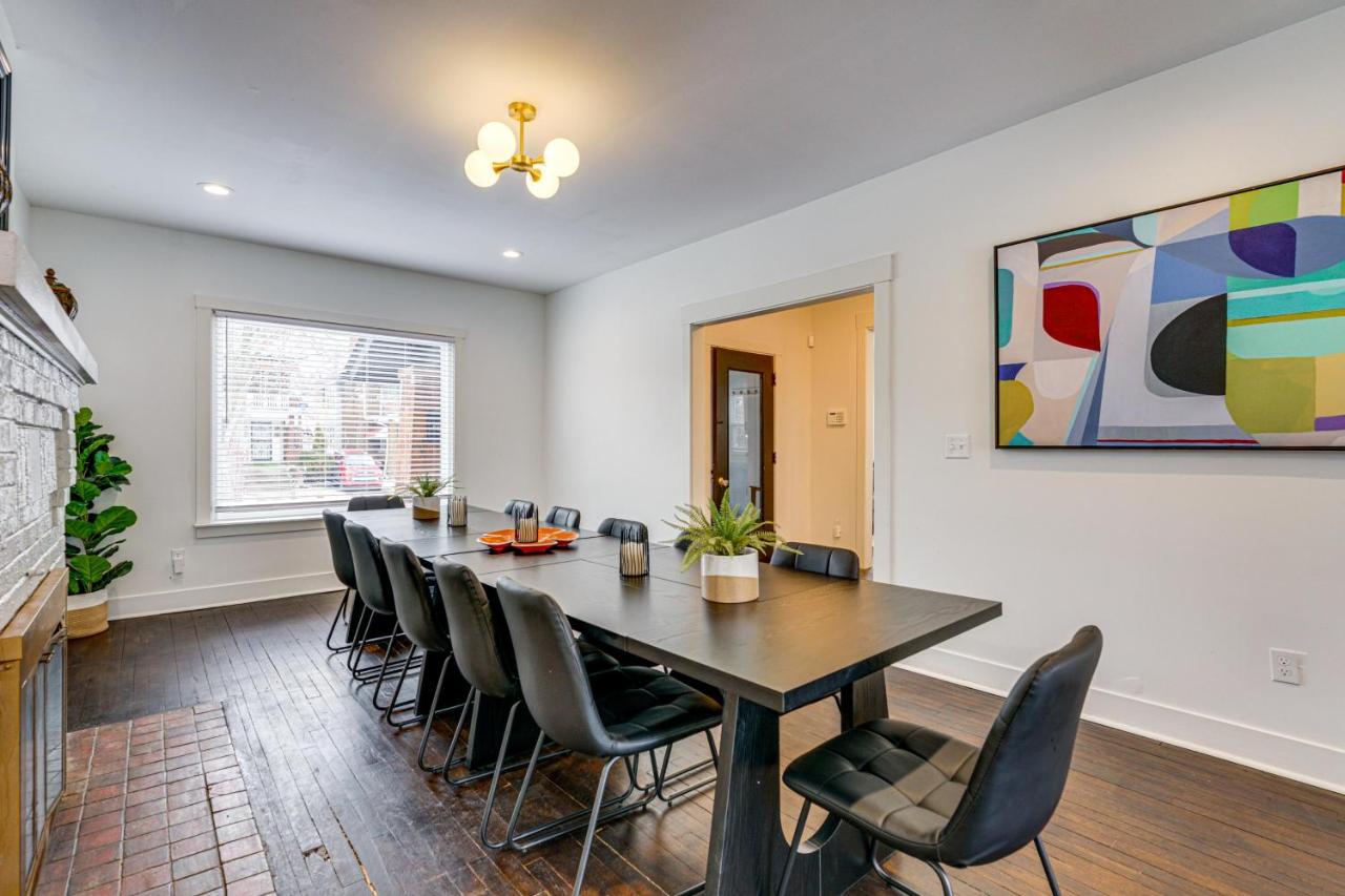Spacious & Updated Group Getaway in Detroit! - Bed and Breakfast Detroit