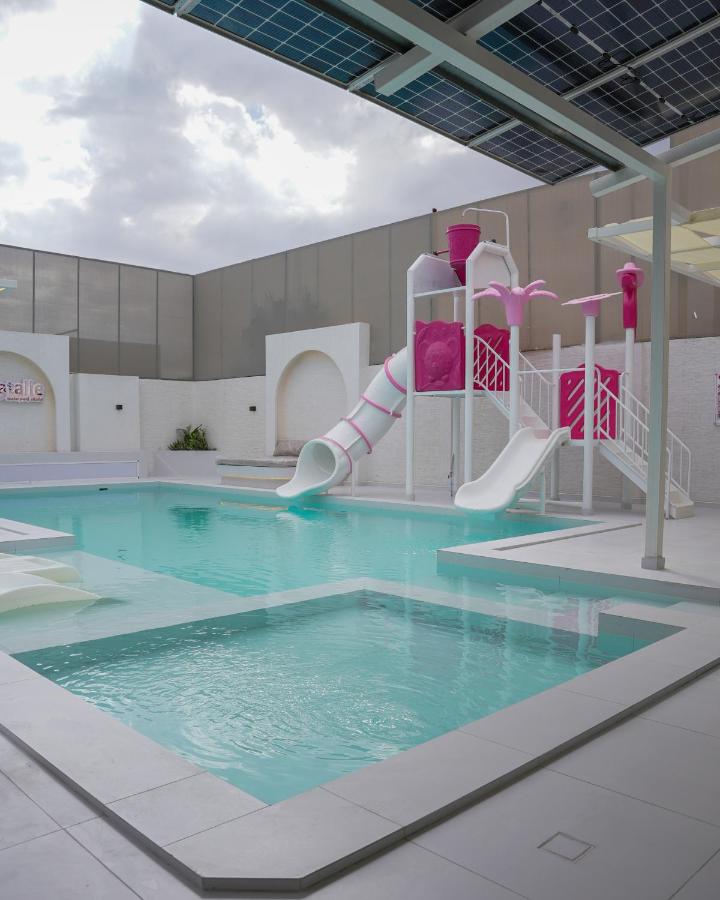 Natalie Aqua villa heated pool 3BD DeadSea - Bed and Breakfast Al Kafrayn