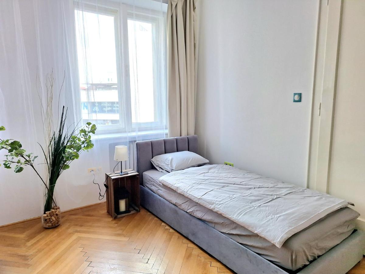 Apartment Nora - Old Town - Chambres d'hôtes Bratislava