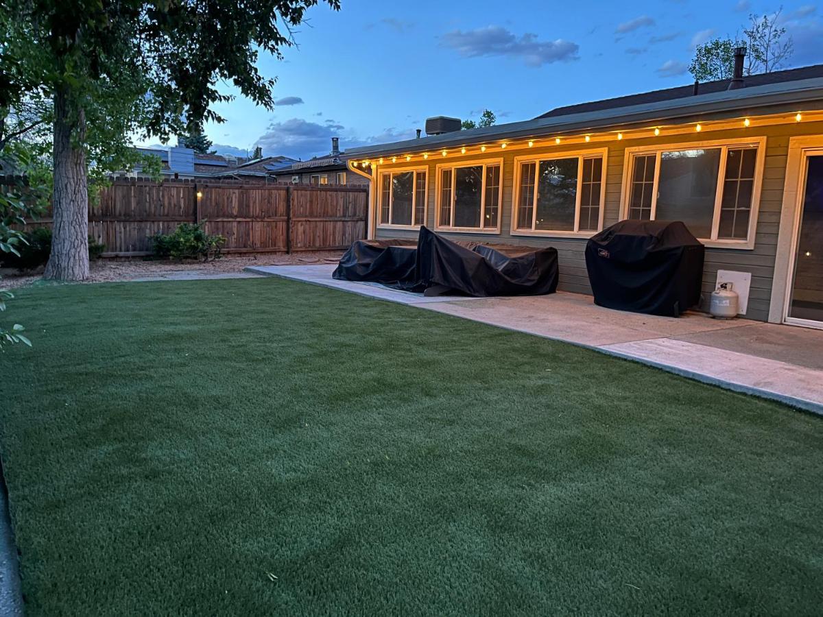 Private Home - Hot Tub, Game Room, Fire Pit, Fenced Yard - Chambres d'hôtes Westminster