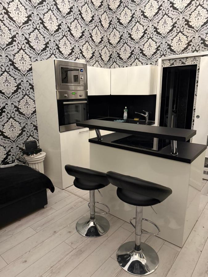 Fashion street 2 bedroom apartment - B&B Budapest