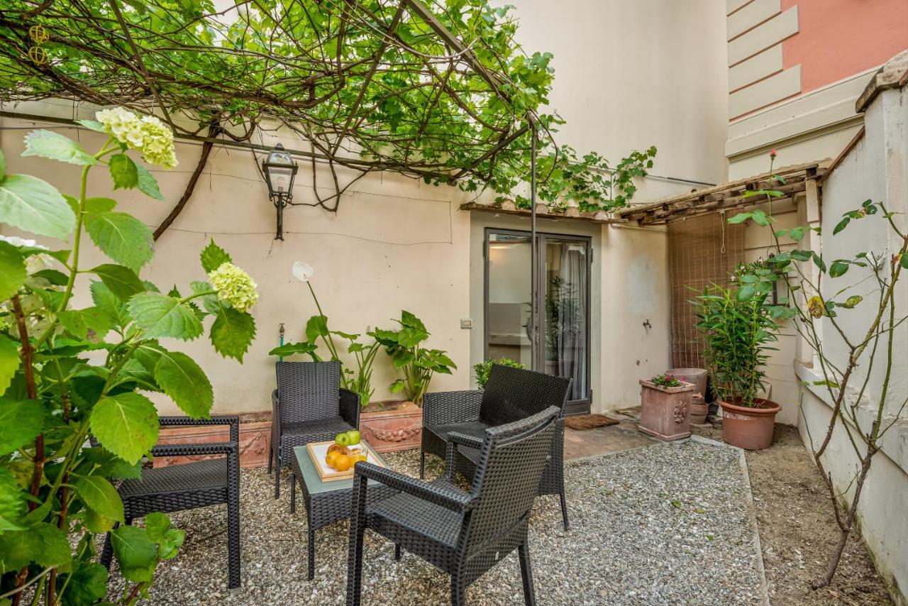Suites near Piazzale Michelangelo - B&B Firenze