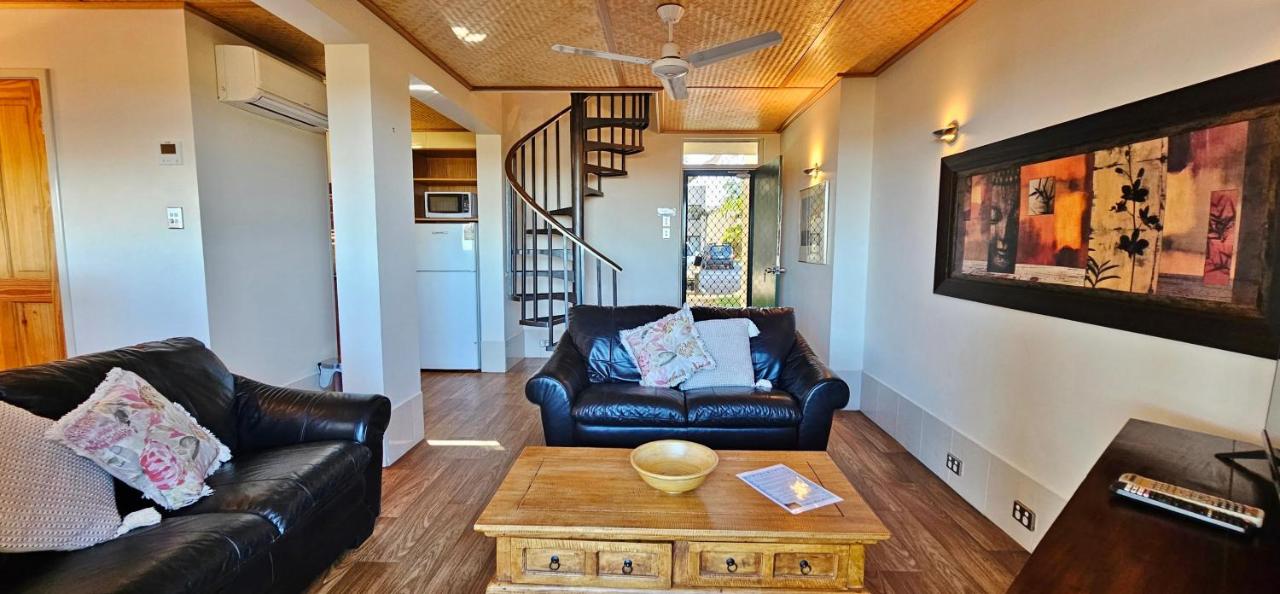 Riverview Holiday Waterfront Apt 15 - 2 Storey - Kalbarri, WA - B&B Kalbarri