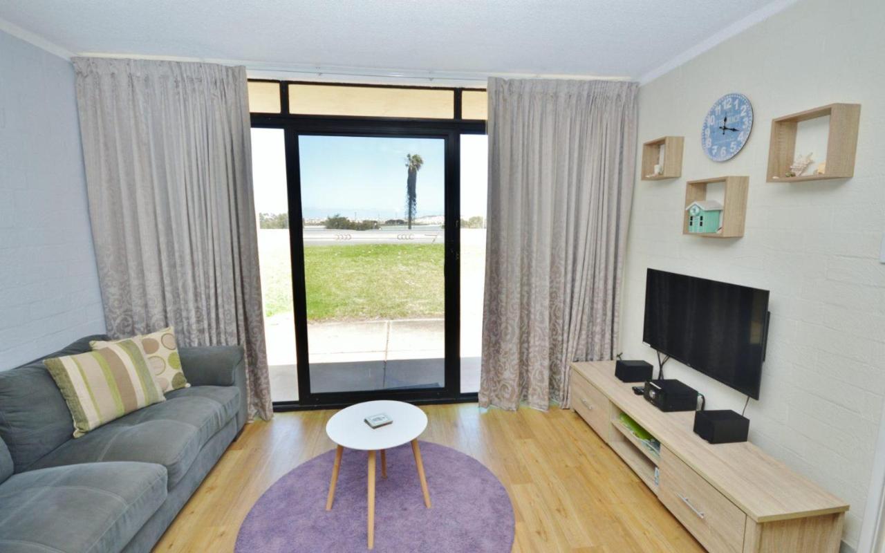Riverview Holiday Waterfront Apt 19 - Ground Floor- Kalbarri WA - B&B Kalbarri