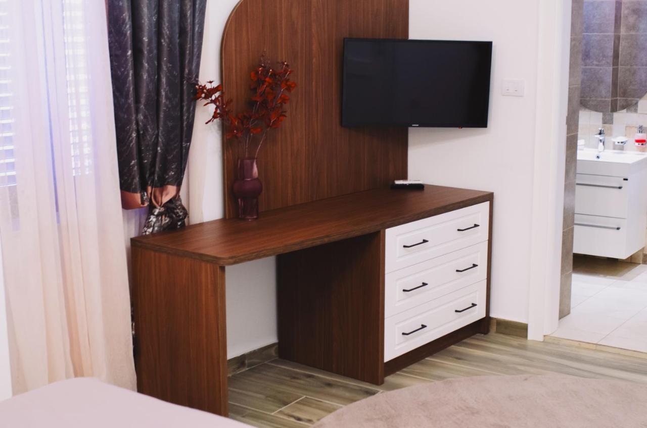 Deluxe Tweepersoonskamer met Zijdelings Uitzicht op Zee