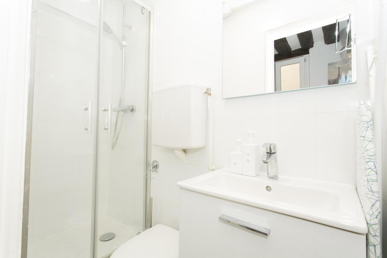 BnBNova - Île Saint-Louis & Pont de la Tournelle - B&B Paris