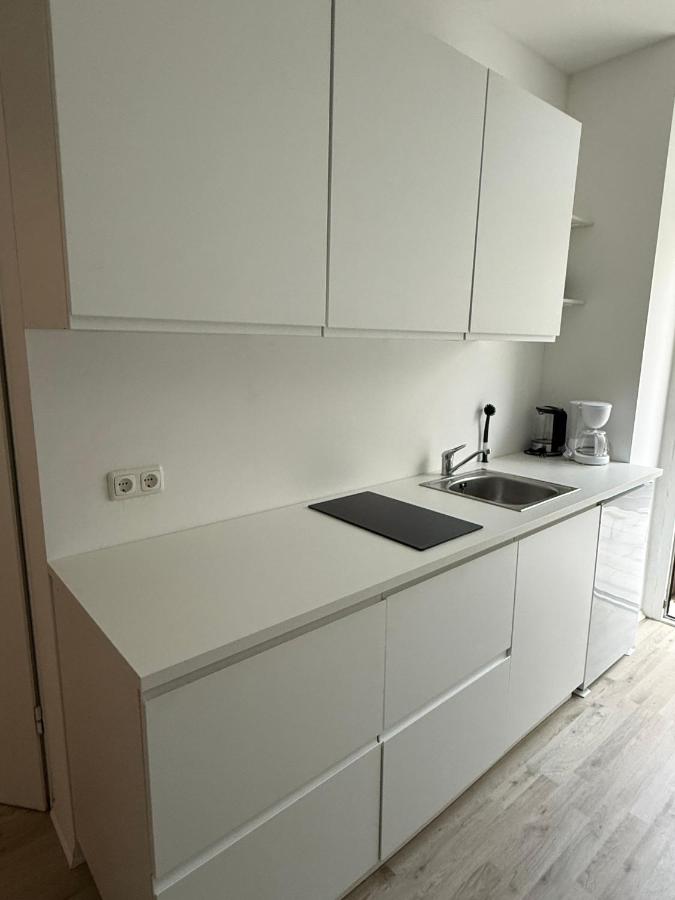 Zentrales Apartment mit Terrasse neu renoviert - Chambres d'hôtes Essen