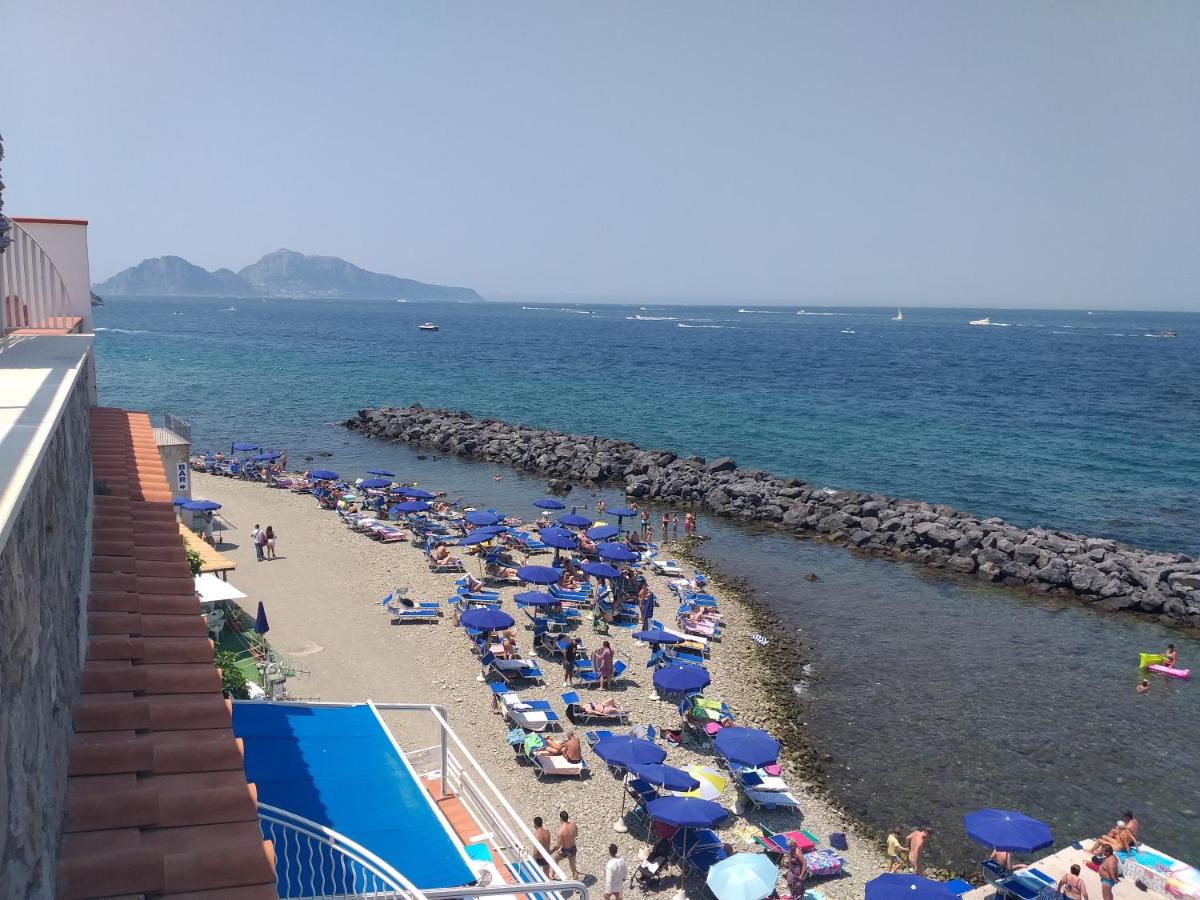 la loggia di capri - B&B Massa Lubrense