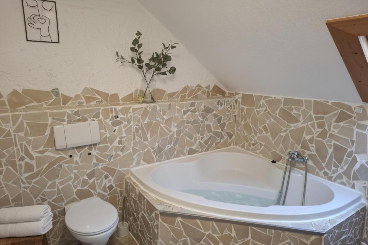 Marbelle nähe Frankfurt &Hanau - B&B Nidderau