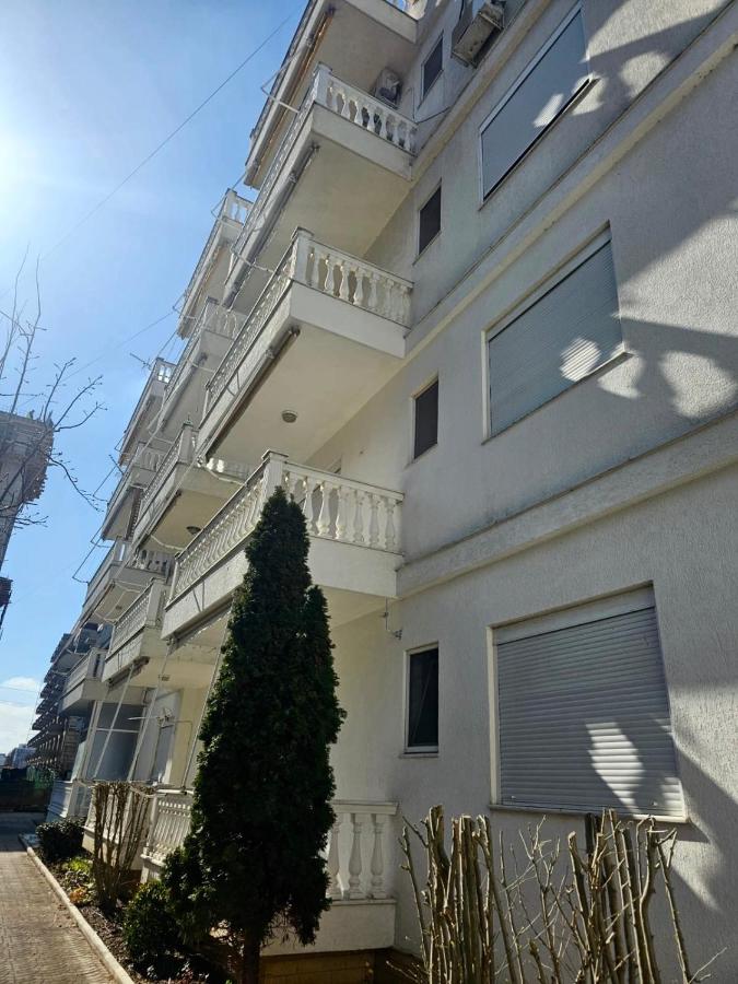 Sunny And Waves Apartment - Ferienwohnung Golem