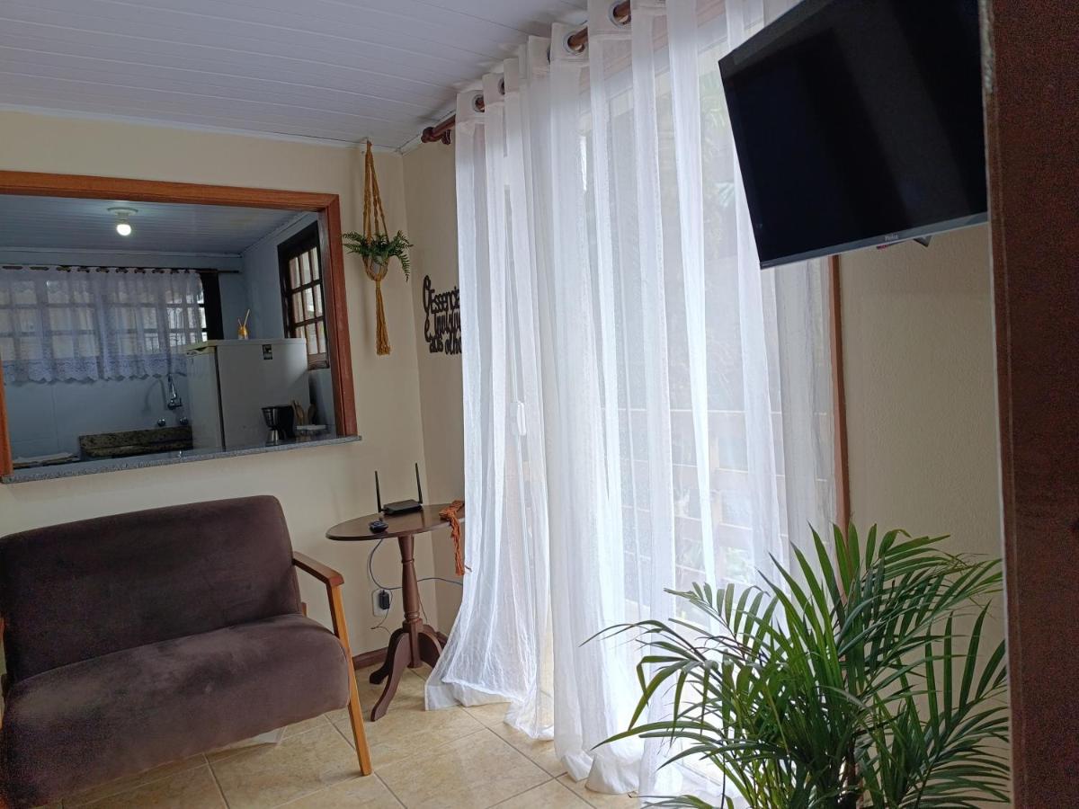 Hospedagem Doce Lar Casa Violeta - B&B Teresópolis