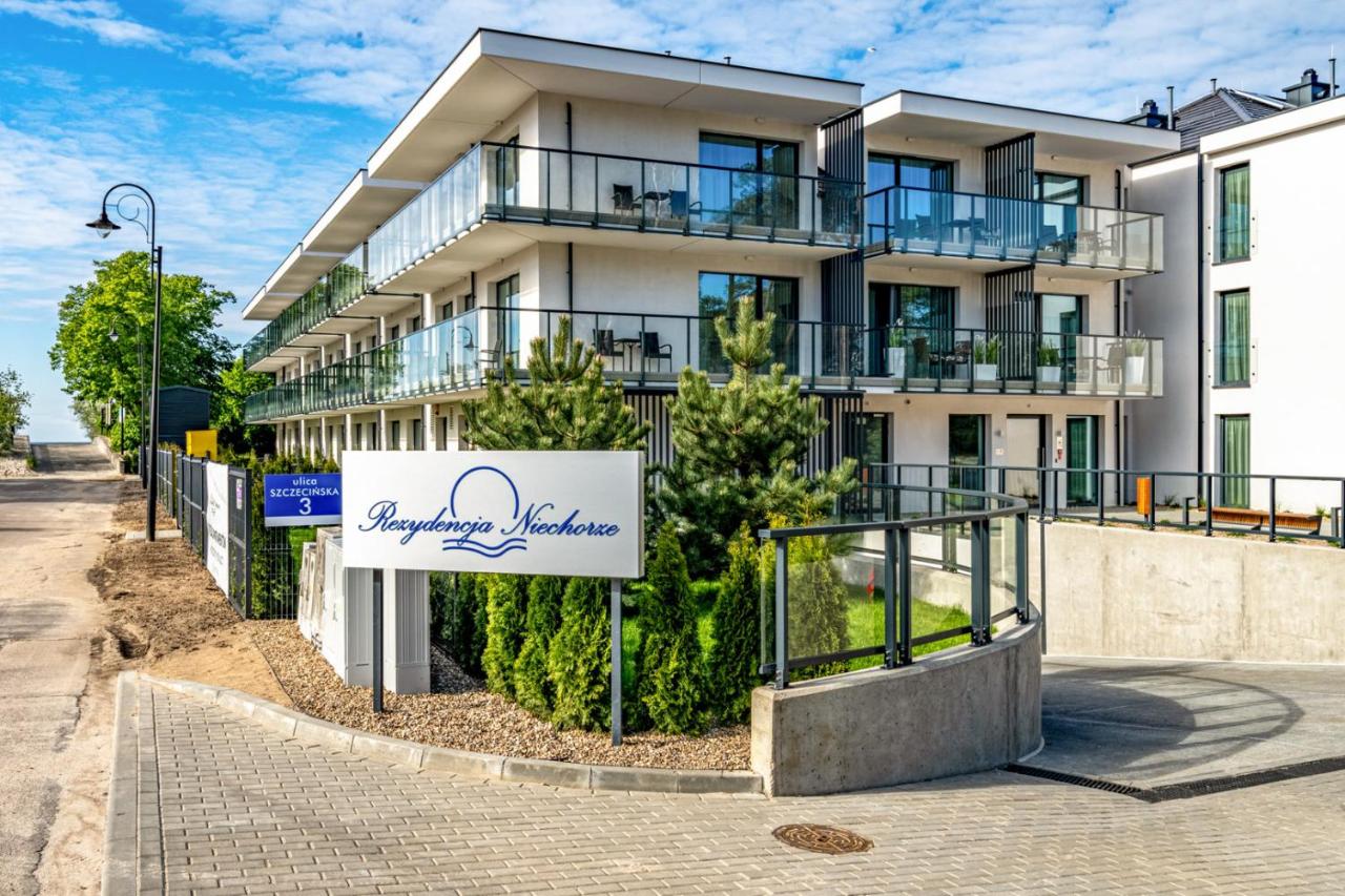 Rezydencja Niechorze PREMIUM 119 z Ogródkiem, Basenem, Sauną, Jacuzzi, przy samej PLAŻY - 5D Apartments - Chambres d'hôtes Niechorze