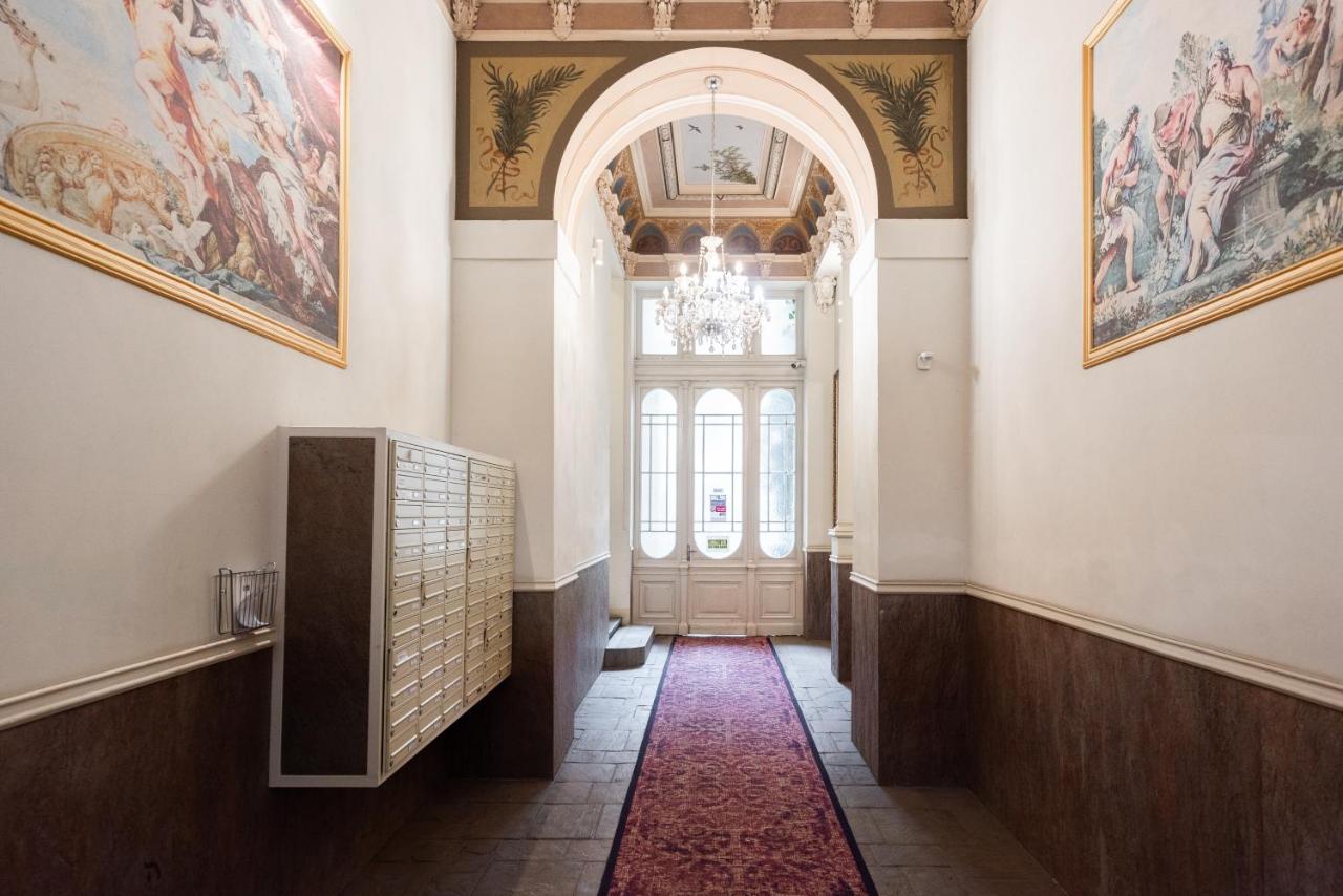 Harry Potters Magical Diagon Alley Stay in Prague - Ferienwohnung Prag