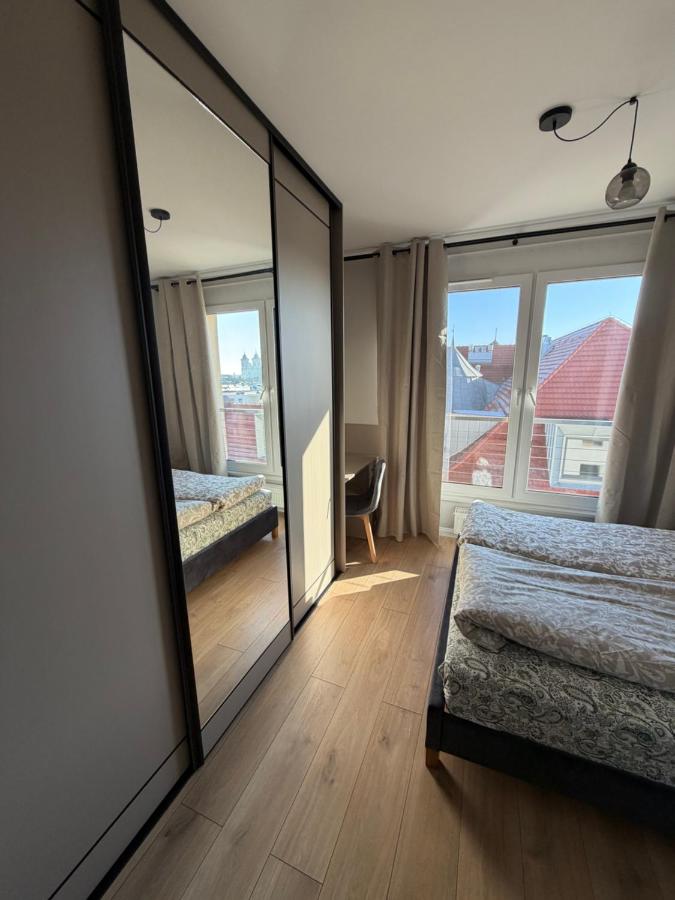 Apartament Skarbowa East - B&B Leszno