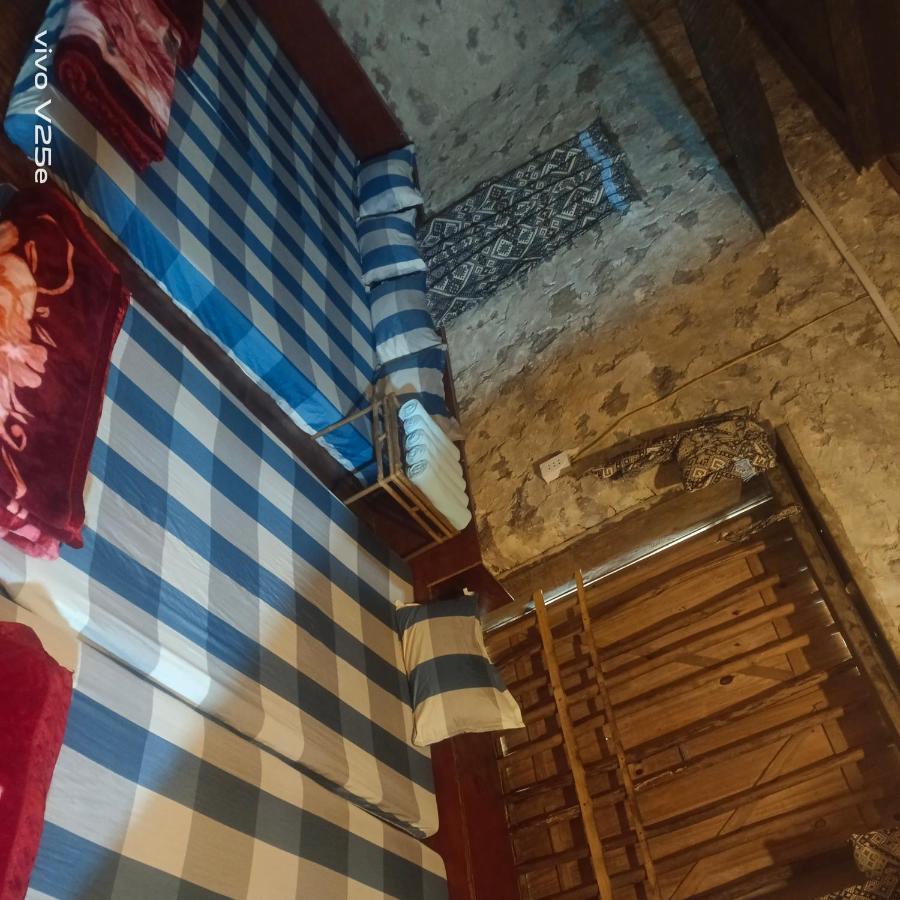 Habitación Familiar con baño compartido