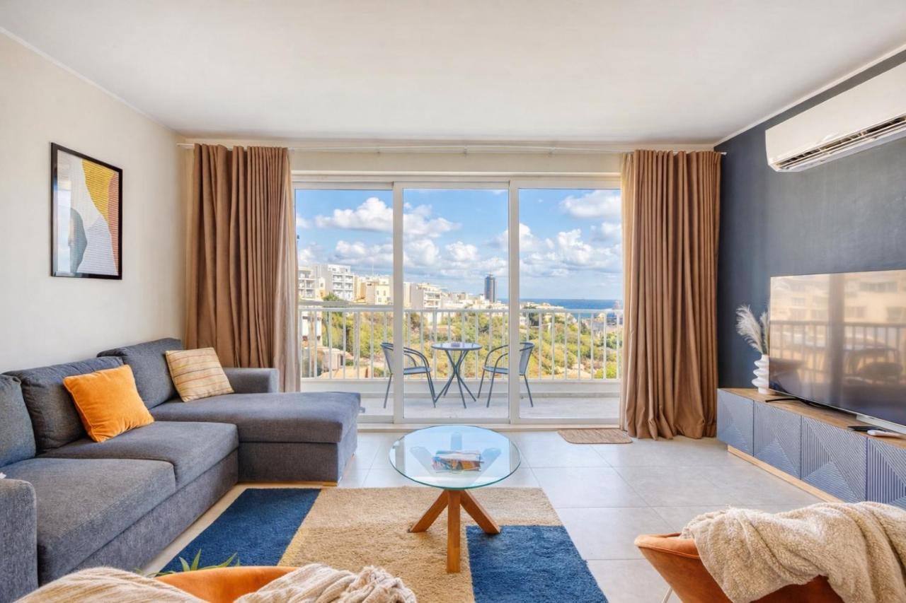 Valley Penthouse with Sea view in Balluta - B&B San Julián