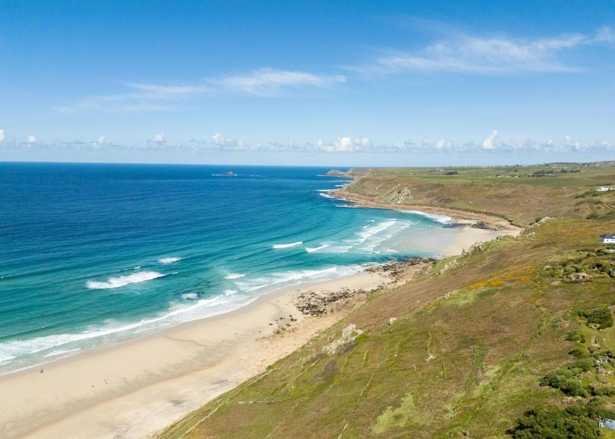 Spacious Modern 4 bedroom Coastal Home Sennen Cove - B&B Sennen