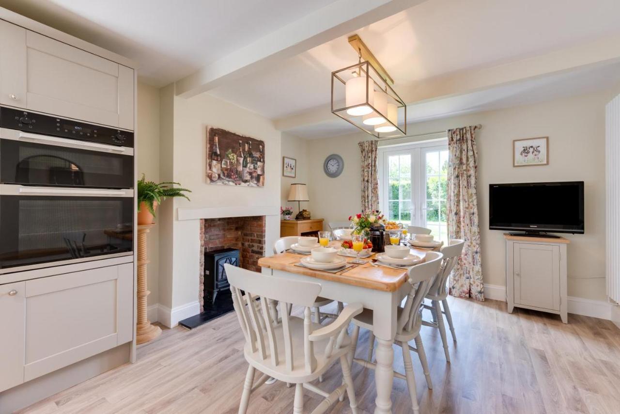 4 Bed in Great Plumstead oc-2295 - B&B Great Plumstead
