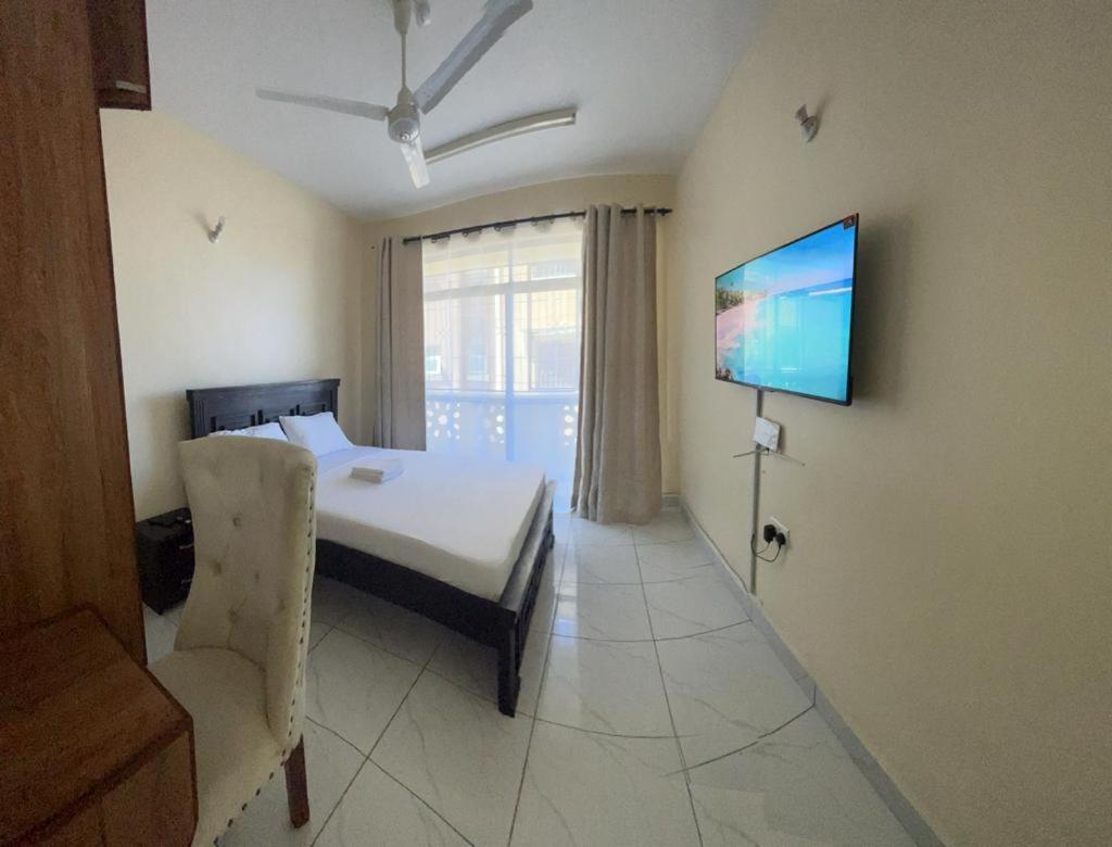 Kwetu Faroes Studio apartment in Bamburi - B&B Mombasa