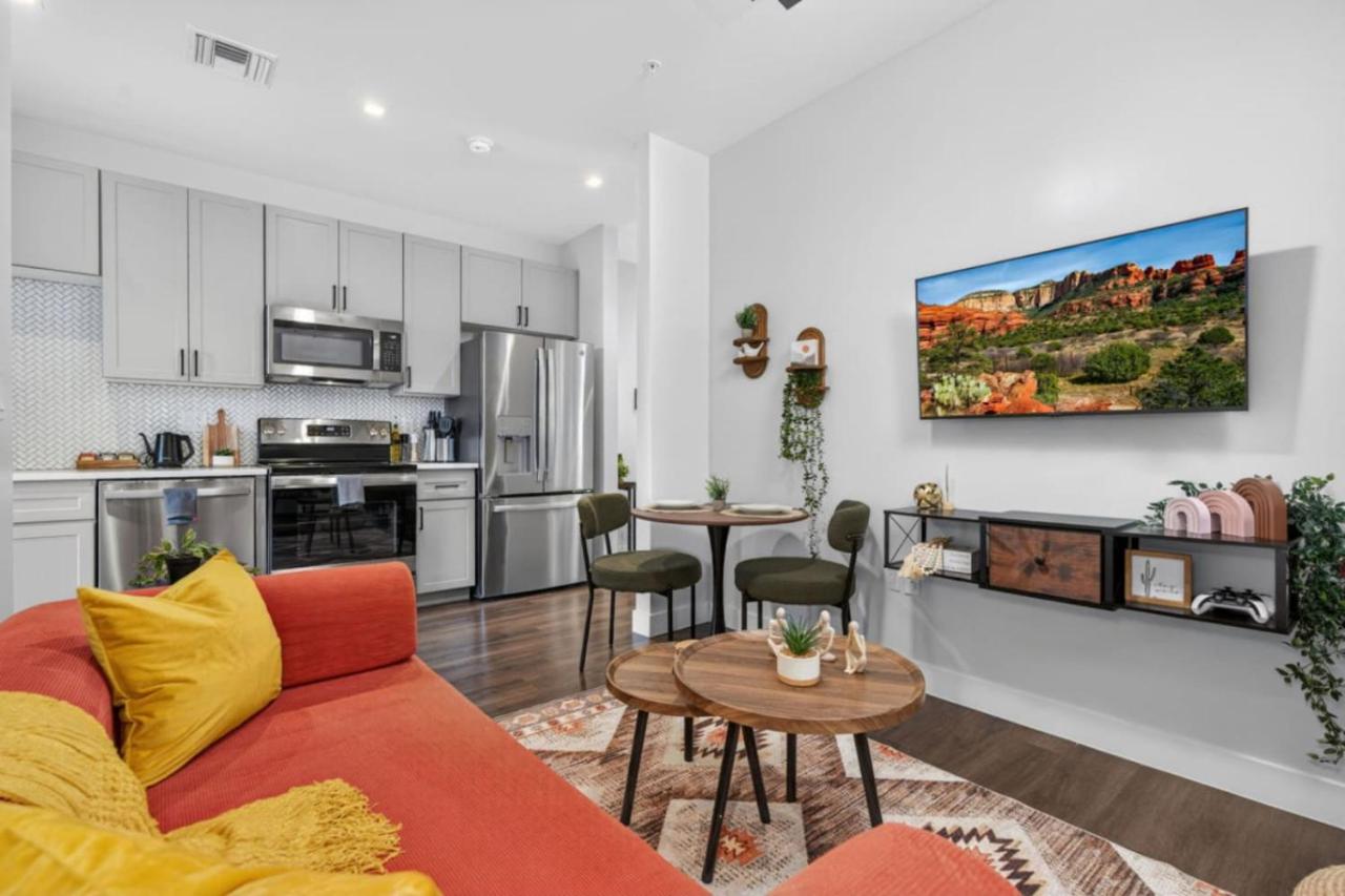 Arcadia Getaway Pool, Gym, Games, EV Charging - Bed and Breakfast Phoenix