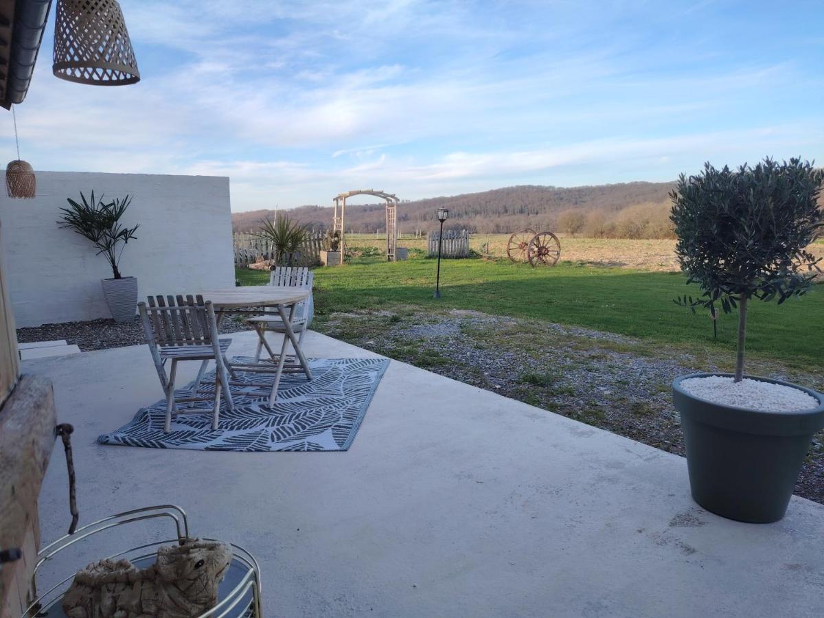 La Maisonnette Calme & Nature avec Terrasse vue campagne - B&B Sarrouilles