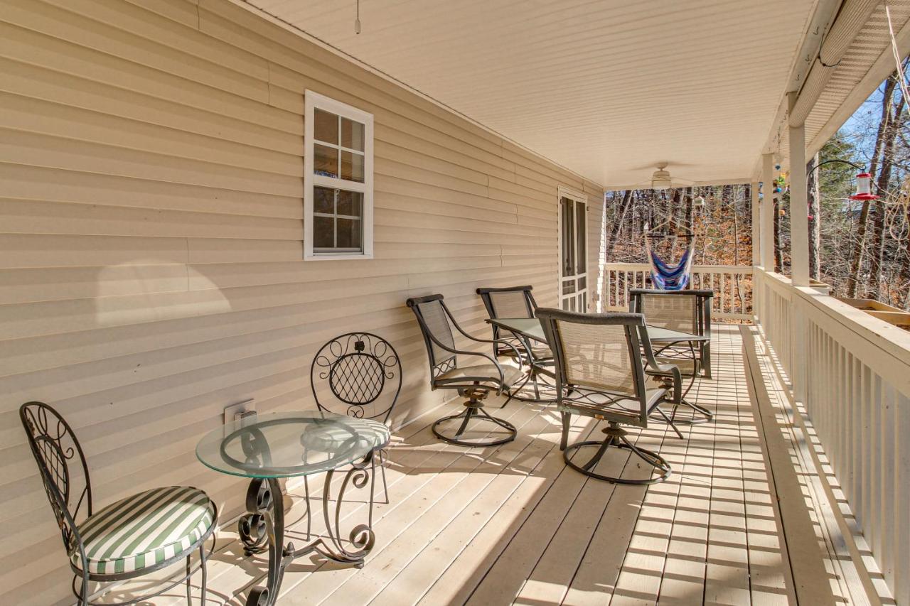 2 Mi to Dtwn Ellijay! Outdoorsy Escape w/ Hot Tub - Chambres d'hôtes Ellijay