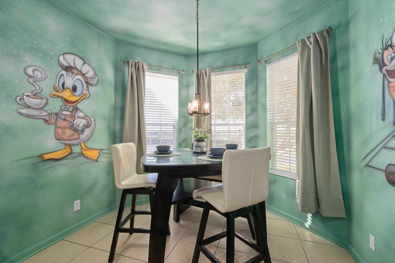 Windsor Hills 5 Bedroom 5 Bathroom Disney Themed Home - B&B Orlando