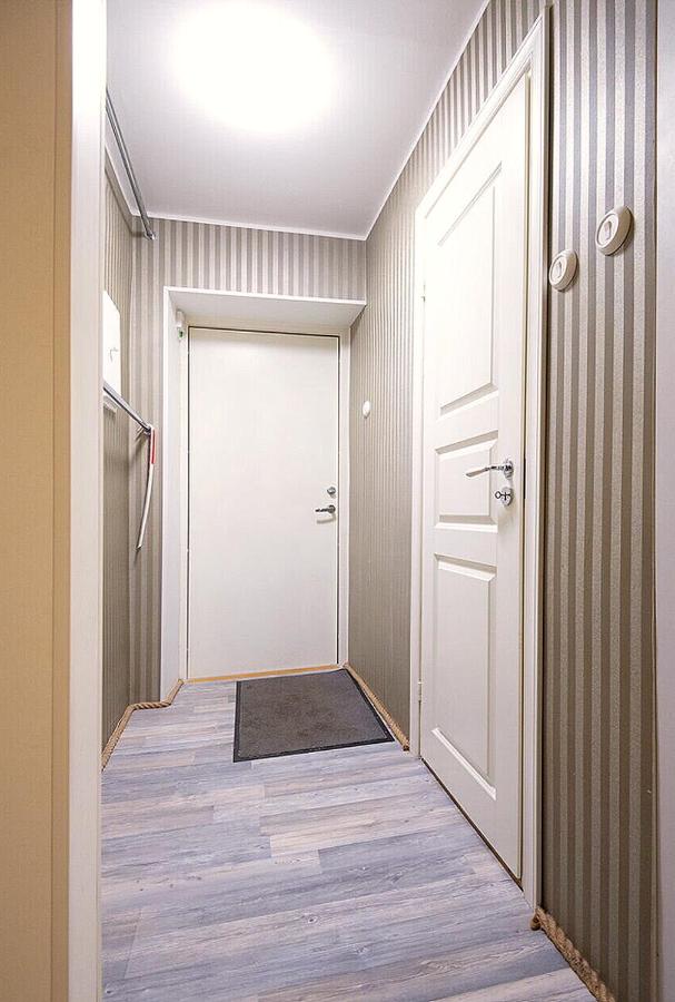Cozy 2-Bedroom Apartment Next to Viru Centre - B&B Tallinn