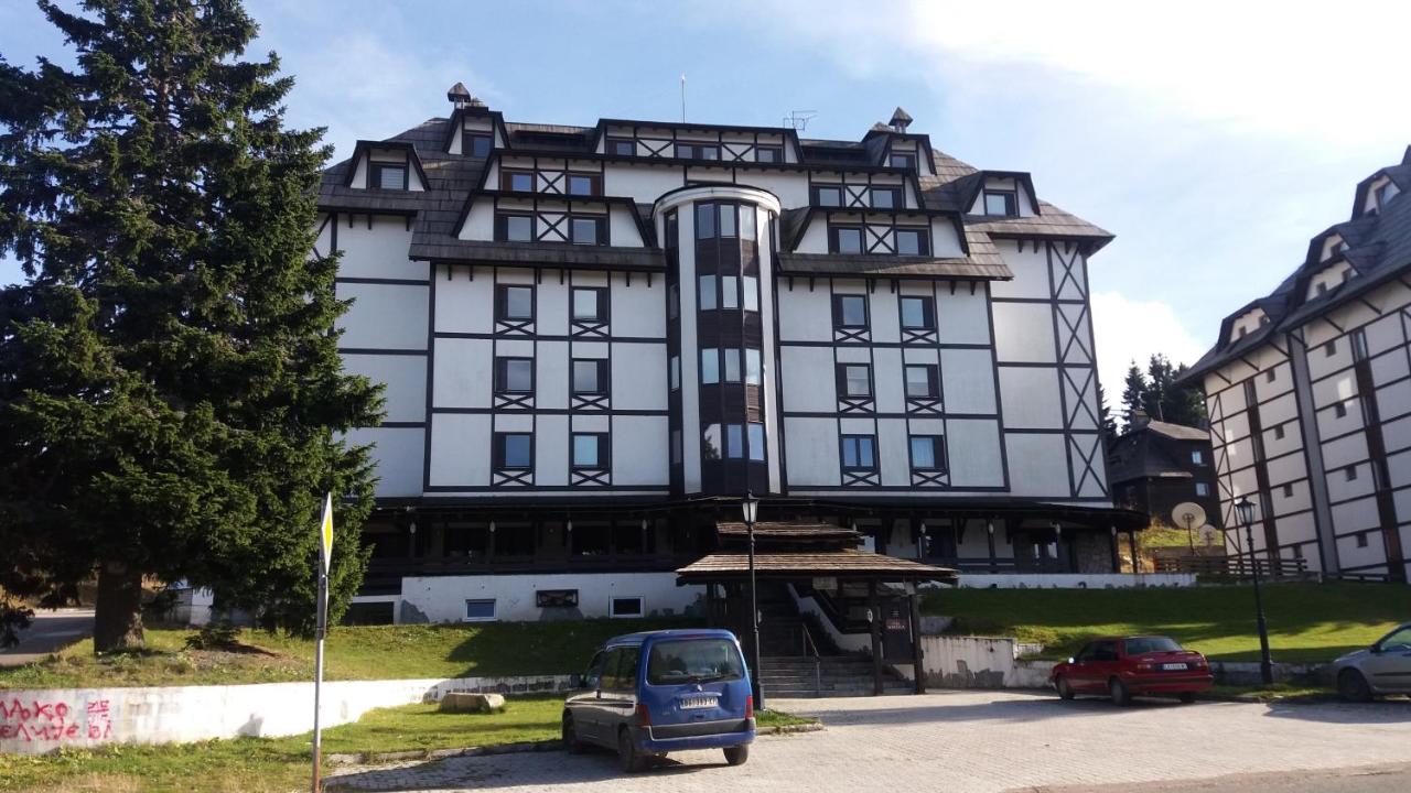 B&B Kopaonik - Apartman 410 Vila Nikola - Bed and Breakfast Kopaonik