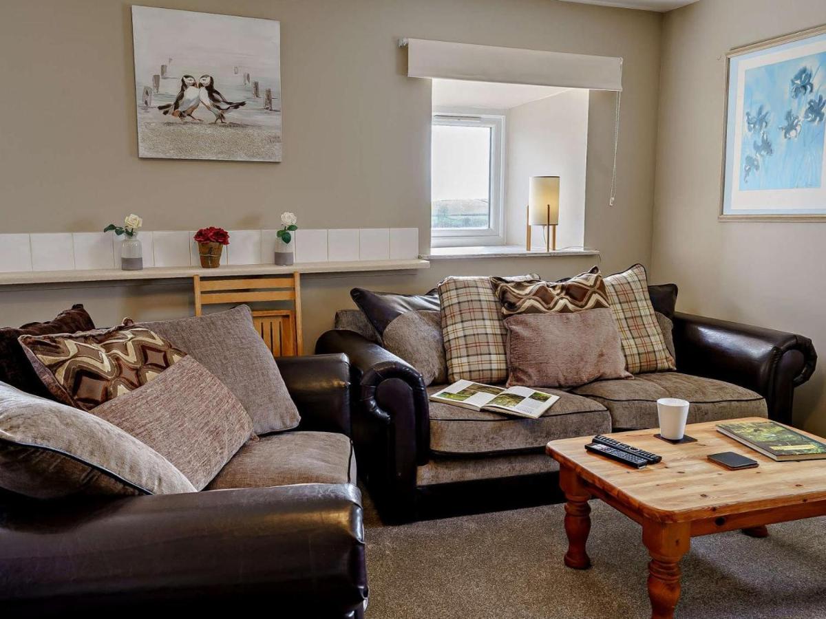 3 Bed in Cosheston oc-90731 - Ferienwohnung Cosheston