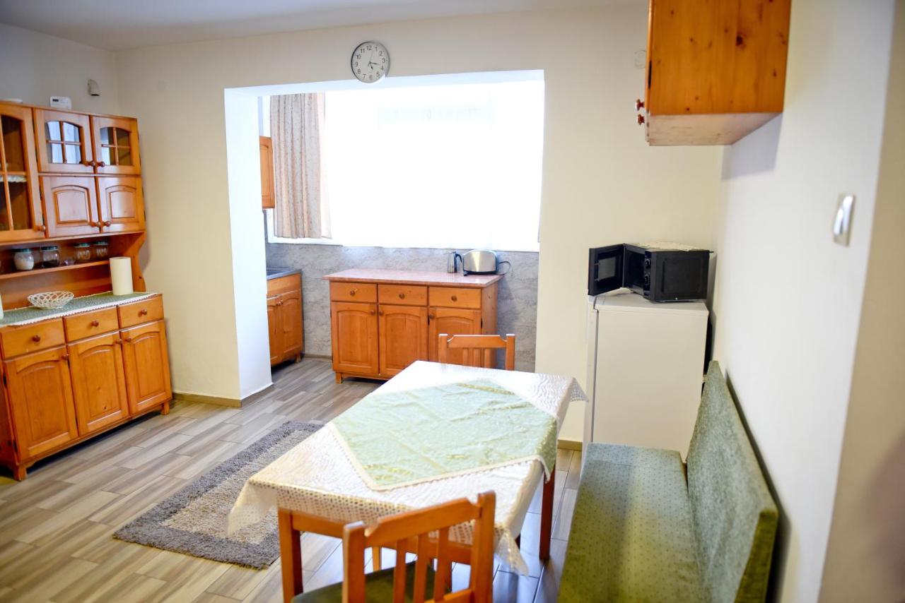 Csomor Apartman - B&B Praid