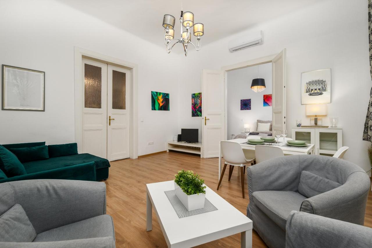New ultra-central design apartment - B&B Budapest