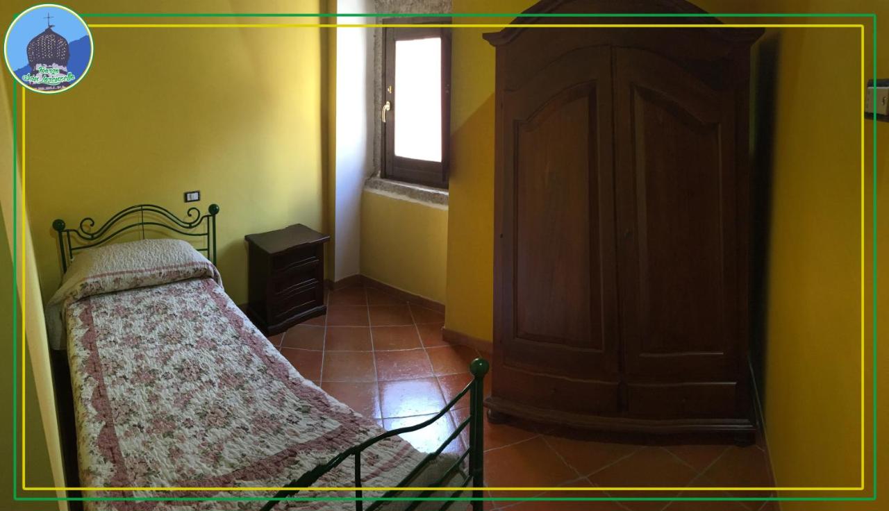 Camera Singola con Bagno Privato