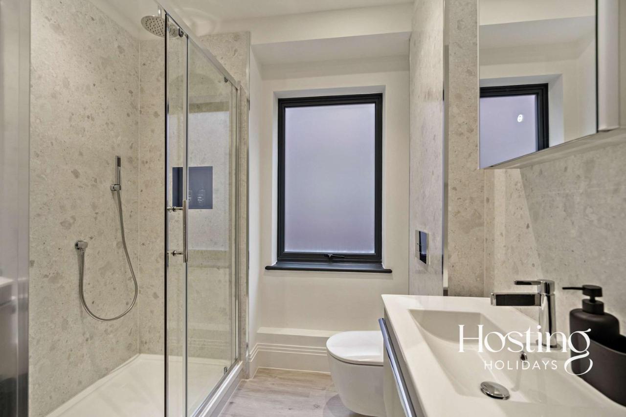 Platform One Apartments - Hexagon - B&B Reading
