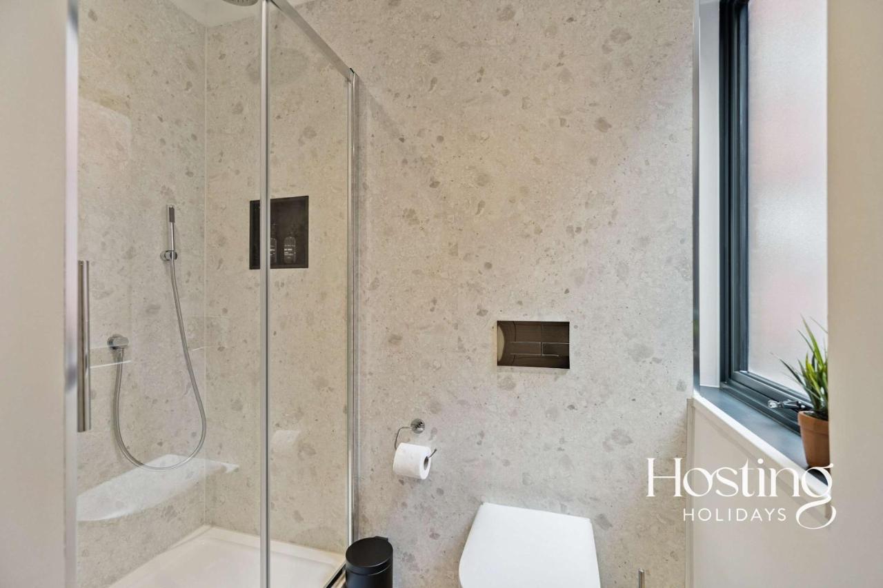 Platform One Apartments - Oracle - B&B Reading