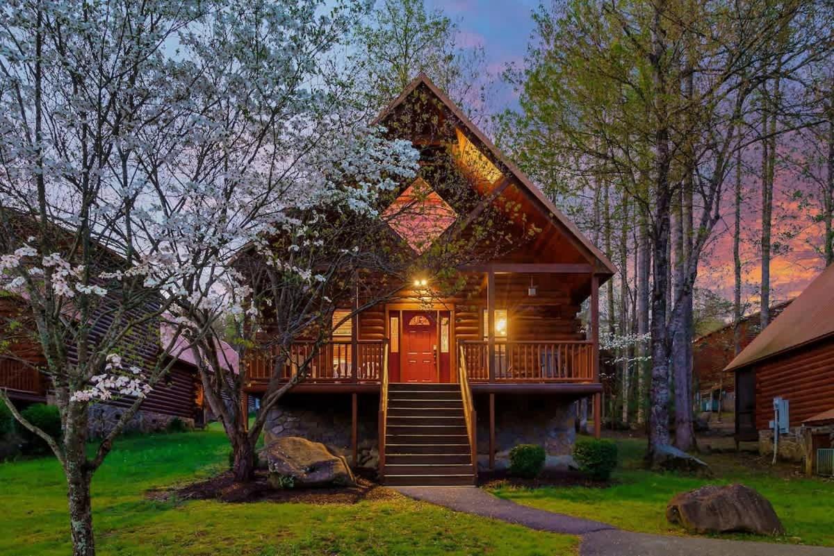 Dotties Place by Beyond Expectations w Hot Tub - Ferienwohnung Gatlinburg