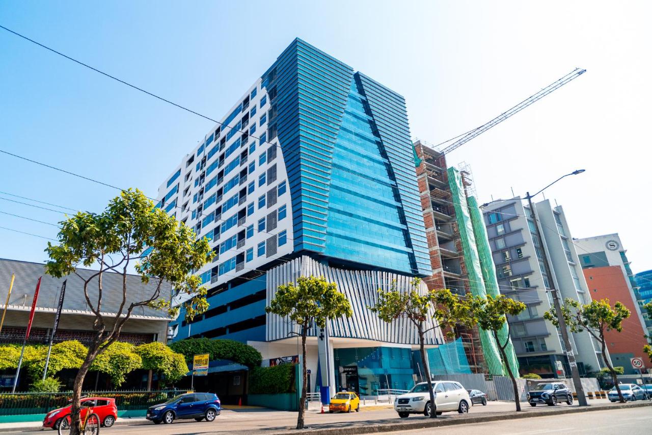Suite de lujo cerca al aeropuerto, terminal, mall sol - B&B Guayaquil