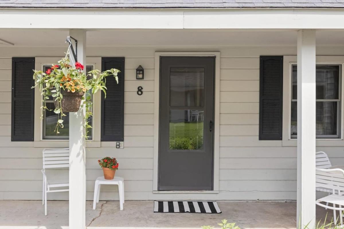 Newly Renovated Beachside Cabin 8! - B&B Traverse City