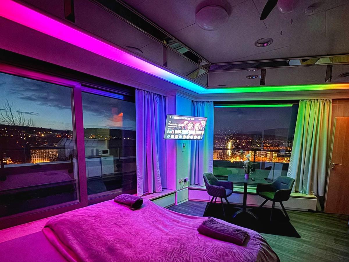 Zentrale Penthouse Suiten mit Goldstadtblick - B&B Pforzheim