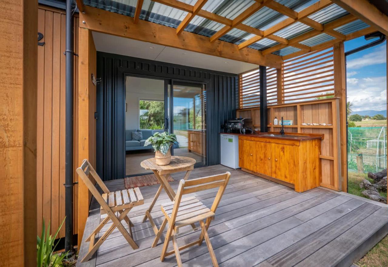 Pohara Beach Pukeko Studio - Bed and Breakfast Pohara