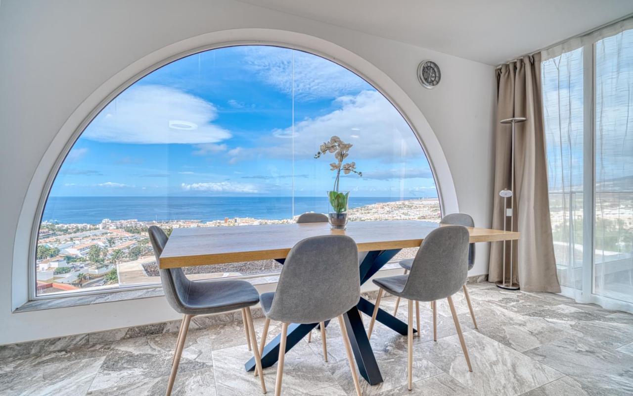 Vila Ocean View, Private Jacuzzi, AC - B&B Adeje
