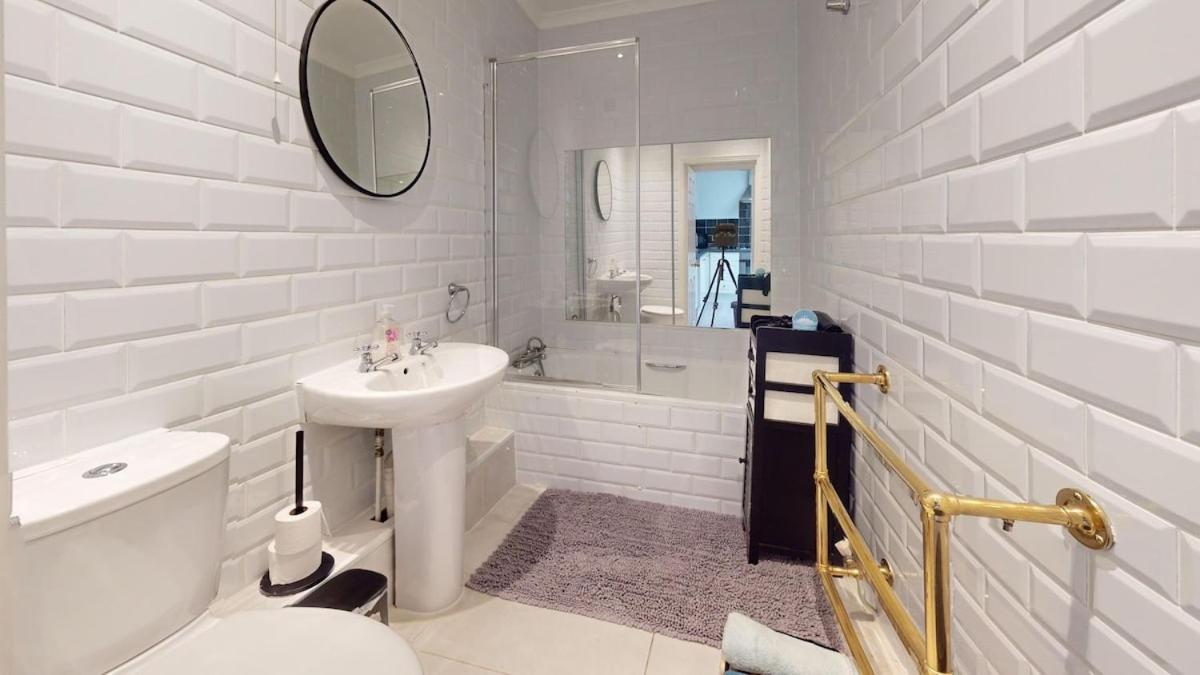Modern 1 bed Cosy Central Flat - Chambres d'hôtes Oxford