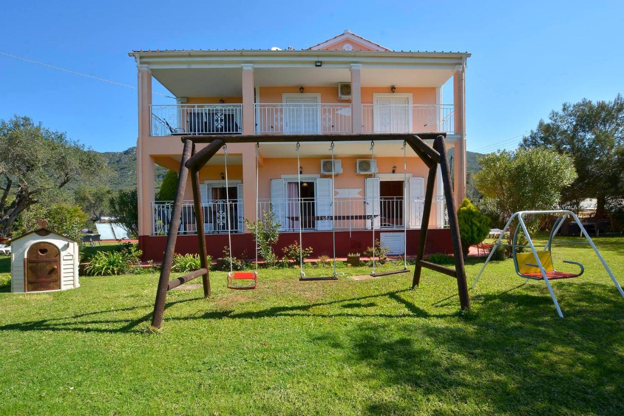 Seaside Villa Giokos - B&B Ágios Matthaíos
