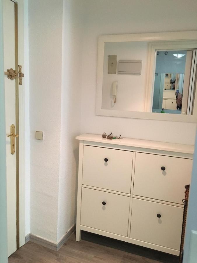Casa blanca con mucha energía - B&B Madrid