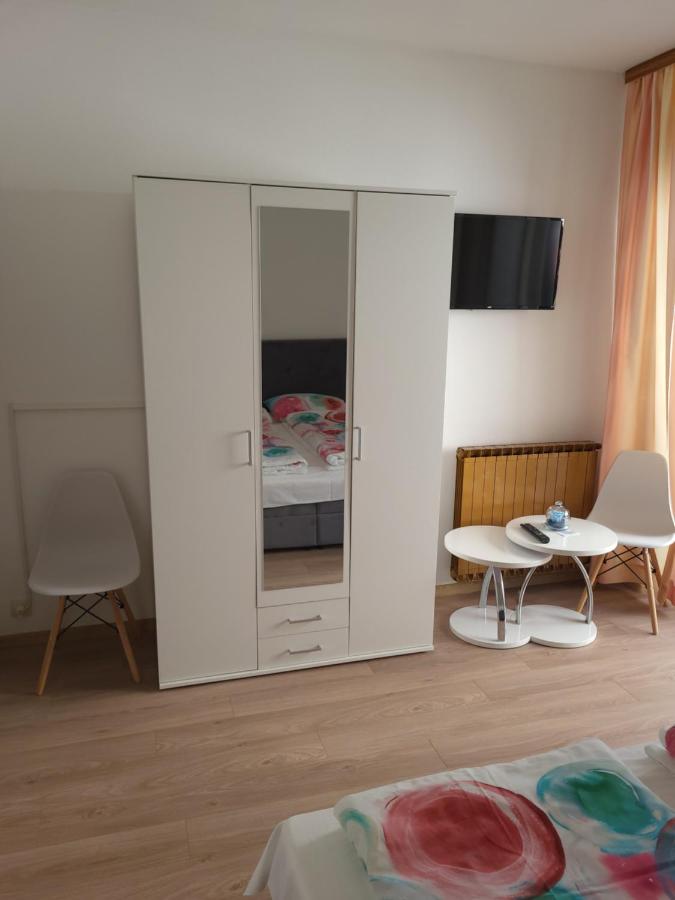 Doppelzimmer mit Balkon